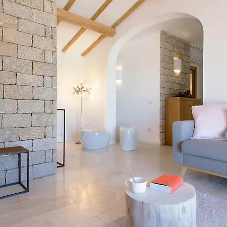 Casa Il Gelsomino San Pantaleo شقة أولبيا